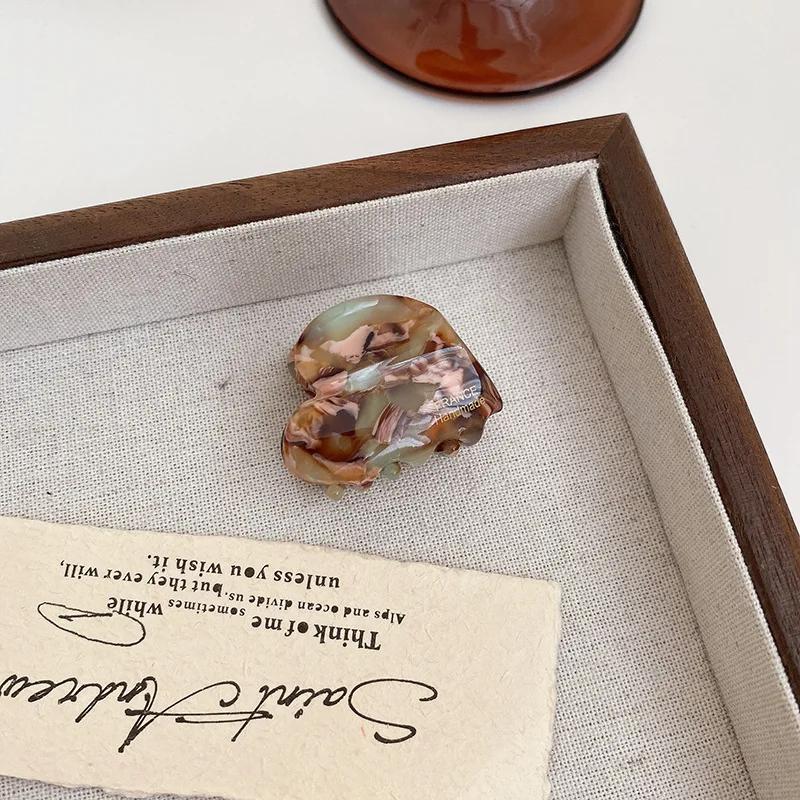 3.5cm Small Hairclaw Acetate Hair Crabs for Girls Cute Heart Shaped Hairclips for Women and Children Hair Accessories