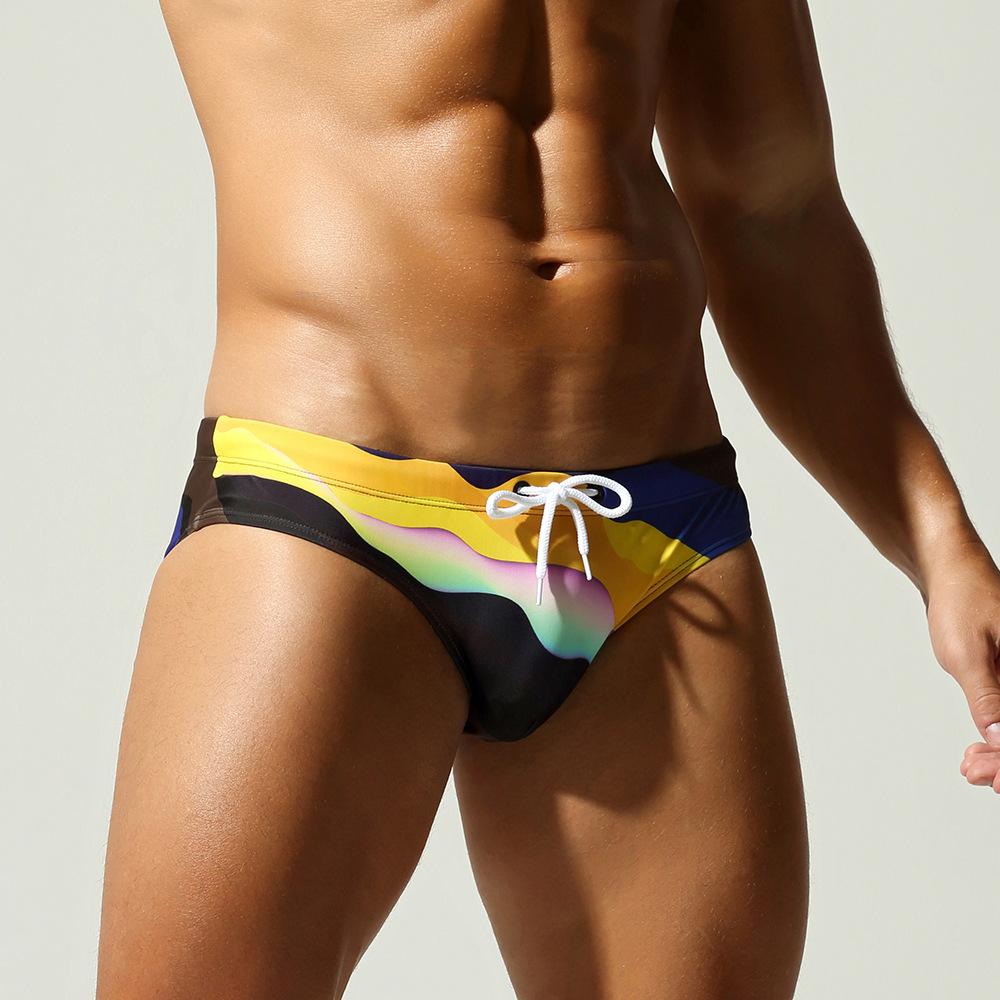 Men's Sexy Low-Waist Swim Trunks Printed Color-Block Japanese-Style Bikini Swim Briefs Drawstring Beach & Hot Spring Swimwear