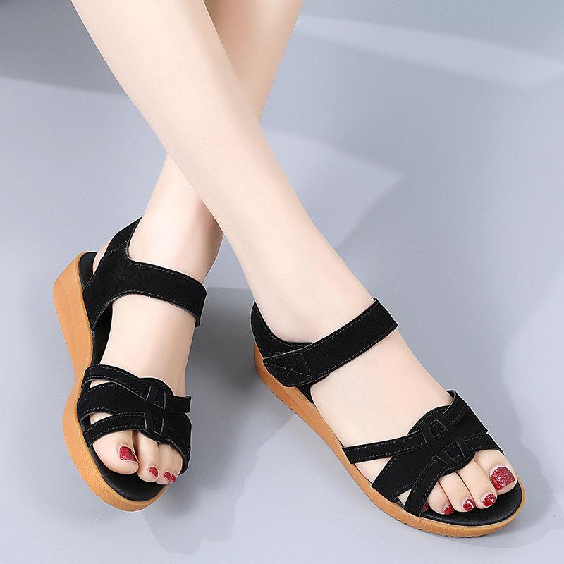 Middle-aged and Elderly Mothers Sandals for Women In Summer Versatile New Style for Casual Soft Sole Beach Flat Women's Shoes