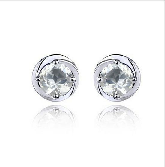 S925 Sterling Silver Amethyst Round Four-Claw Crystal Stud Earrings