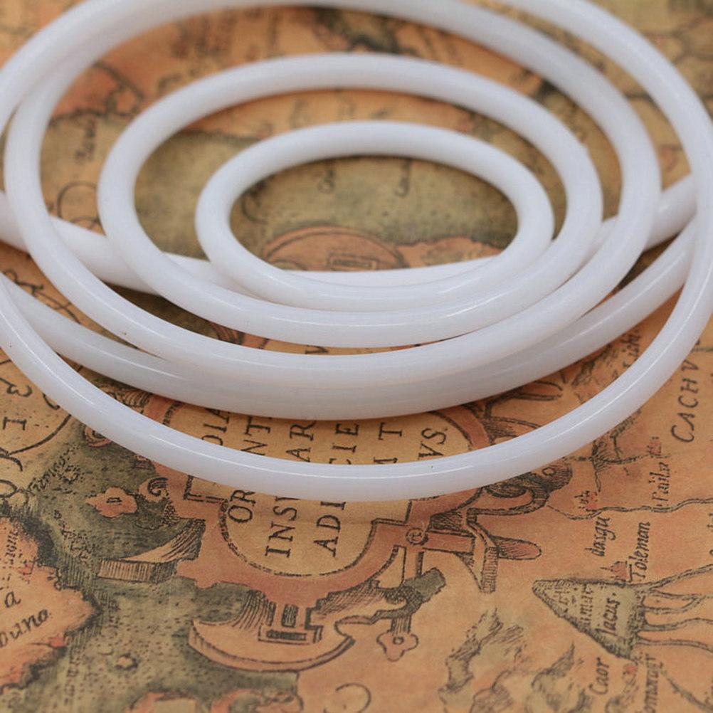 

30Pcs Dreamcatcher Plastic Rings White 6Cm Round Circles DIY Craft Material for Mandalas Wall Hangings Dreamcatcher Ring 6X6X0.55CM