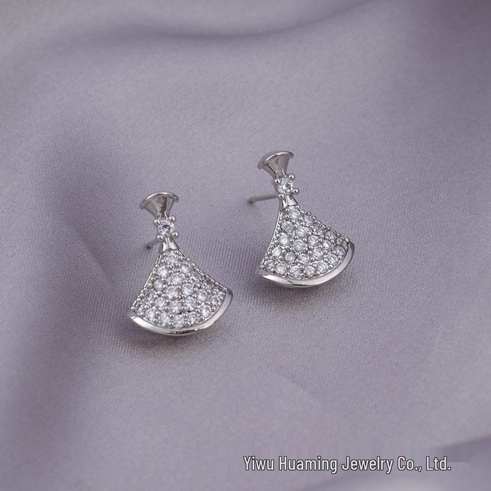 French Light Luxury Zircon Diamond Stud Earrings - Versatile & Trendy Styles