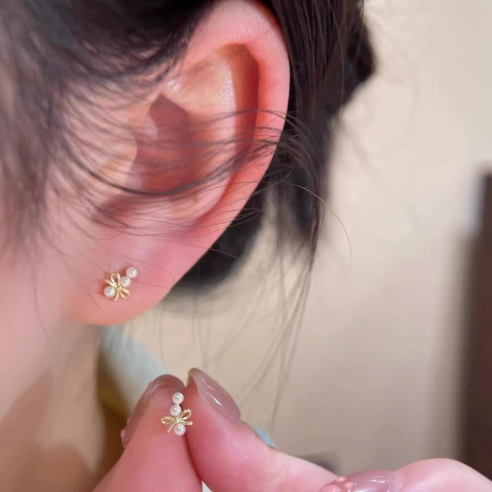 Mini-Schleifenohrringe für Damen mit hochwertigem und modischem Temperament