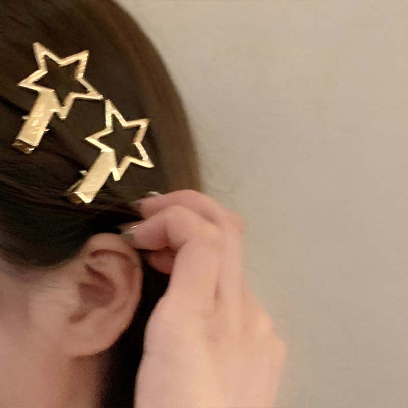 Y2K Silver Metal Hollow Star Hair Clips for Women Vintage Sweet Cool Pentagram Side Hair Grip Barrettes Hair Accessories