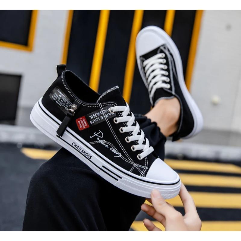 Letnie Męskie Trampki Płócienne Niskie Codzienne Oddychające Buty Nastolatki Modne Lekkie Młodzieżowe Streetwear Wygodne Obuwie