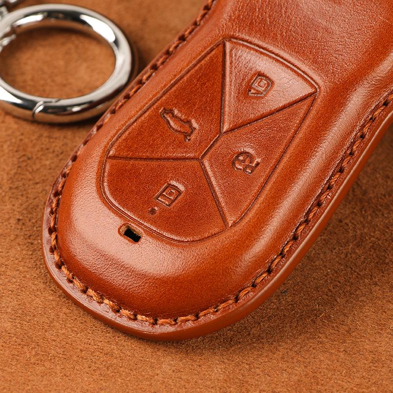Genuine Leather Car Key Case for Xpeng P7, G3i, P5 - Handmade Cowhide High-End Retro Keychain Cover