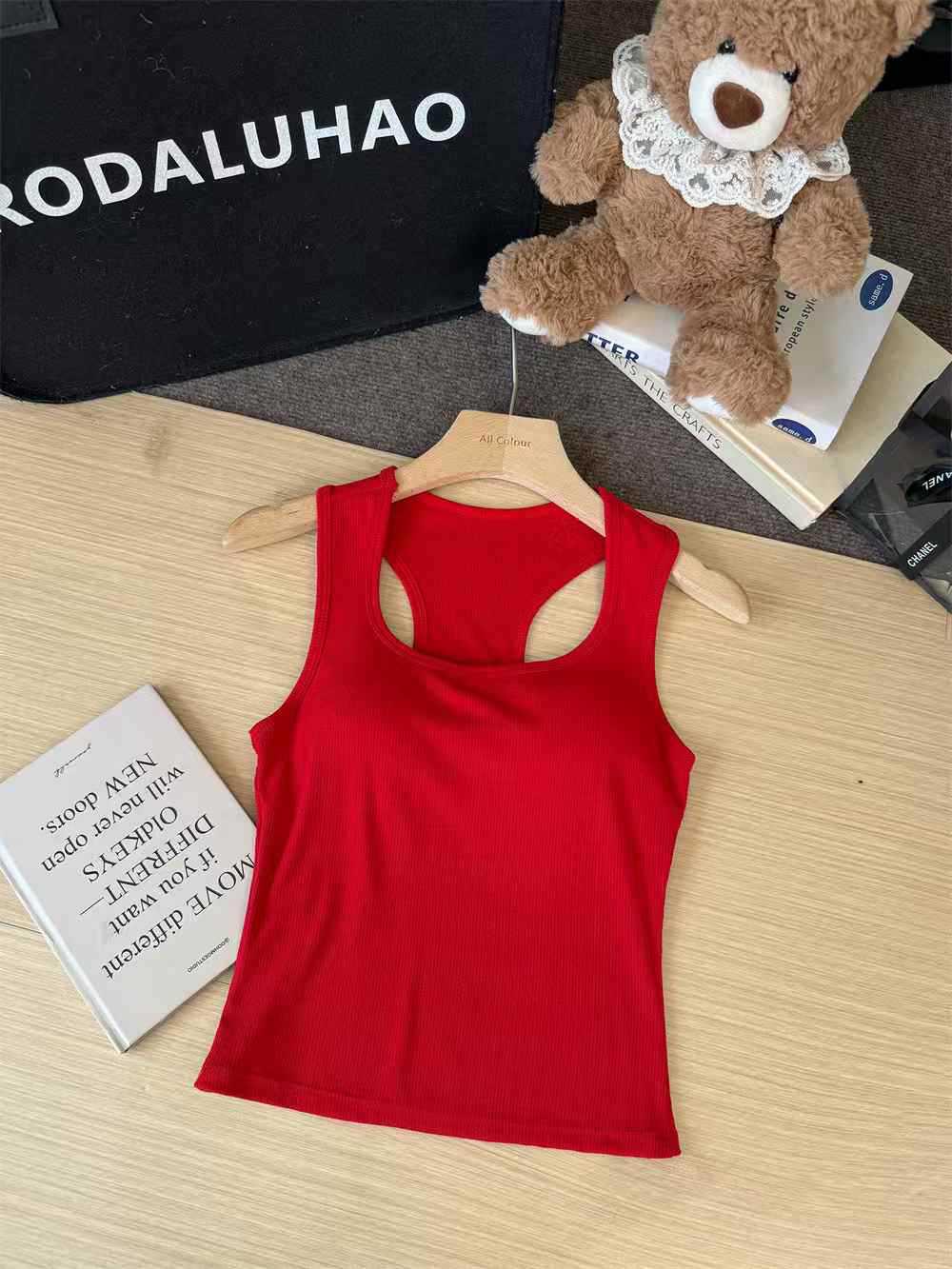 

Летняя женская майка-топ с квадратным вырезом, облегающего кроя, пикантного американского конфетного цвета One Size красный