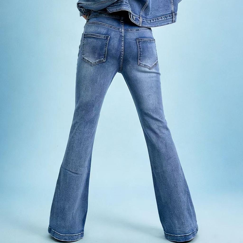 Women's Mid- Stretch Jeans Fashion Straight Leg Denim Pants With Pockets