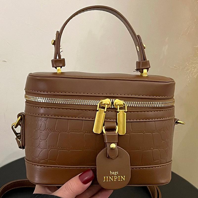 Premium texture small bag women's spring and summer new fashion niche messenger bag women's popular portable bucket bag