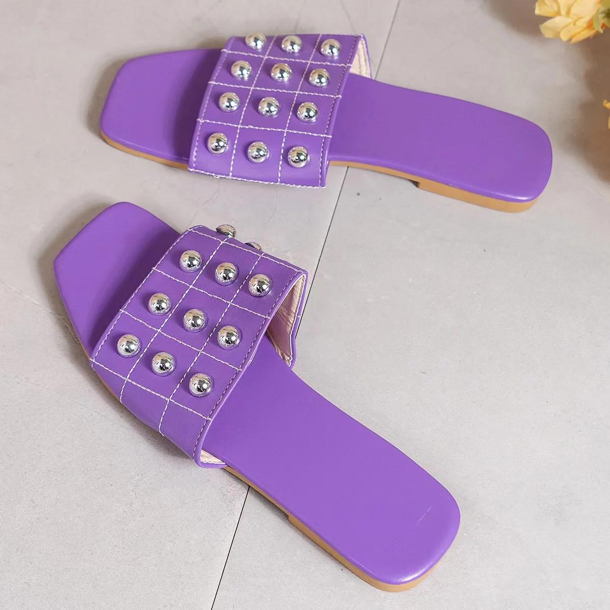 Модные новые тапочки с заклепками — фото 9