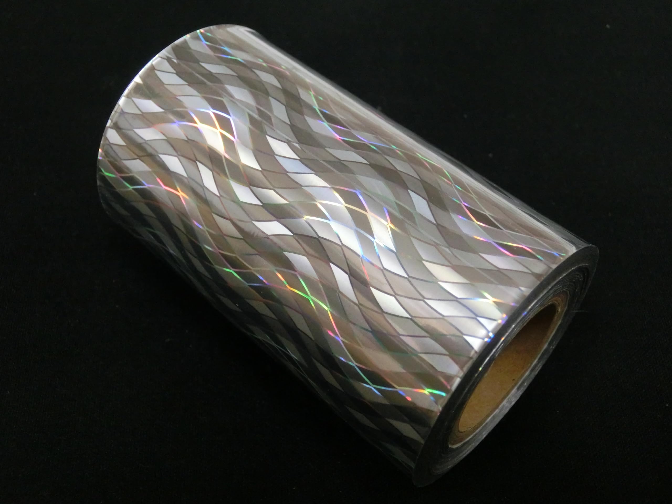 

Голографическая фольга Murata Gold Leaf для приманок различных типов 80 мм x 50 м Сияющая (DNA80 HPT-DNA80L)