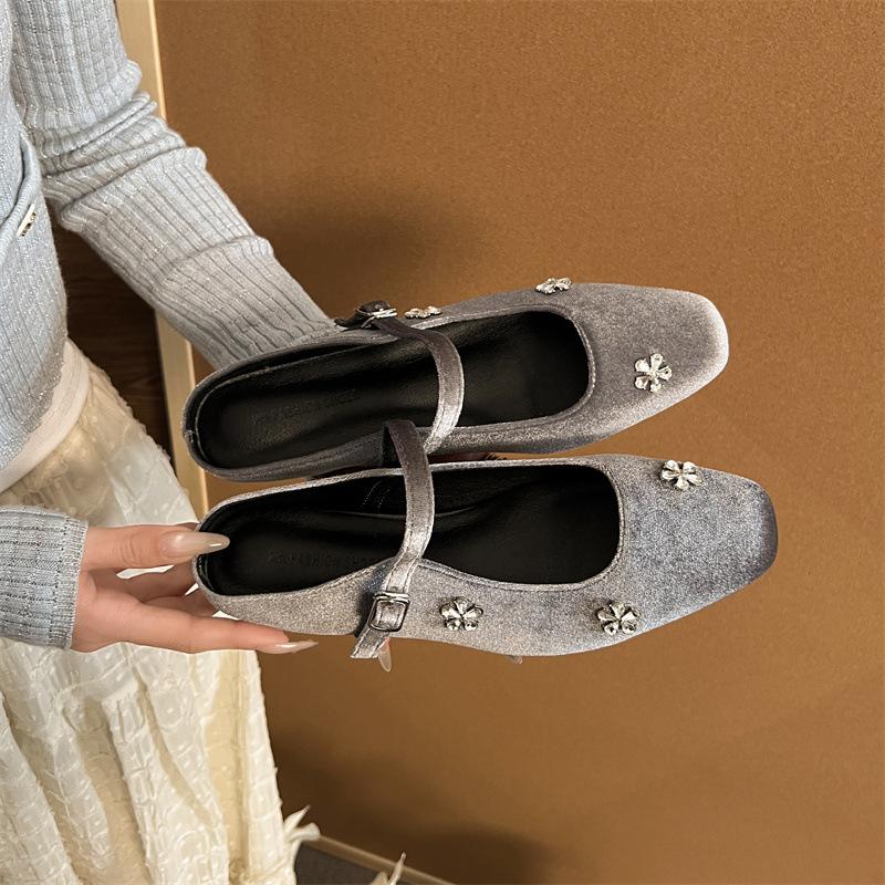 Versatile one-word buckle half slippers women's rhinestone square head inner height increase shallow mouth soft leather bag head sandals bright