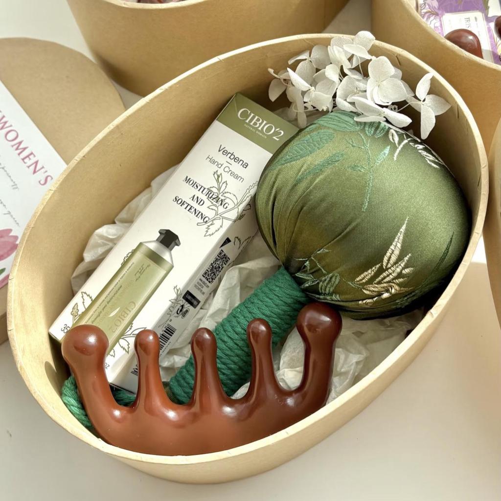 Luxury Health-Preserving Gift Set: Massage Comb & Mugwort Hammer for Teachers, Employees, and Colleagues