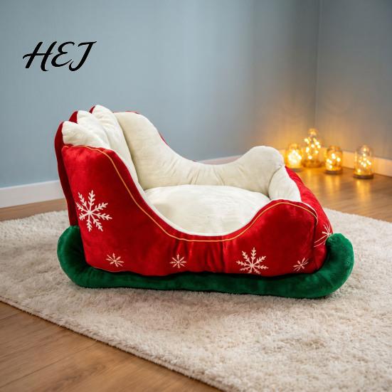 Holiday Pet Furniture Christmas Sleigh Shaped Bed, Cozy Cat Dog Sofa Anti?Slip Base Portable Bed Soft Cushion, Washable Sleeping for Small