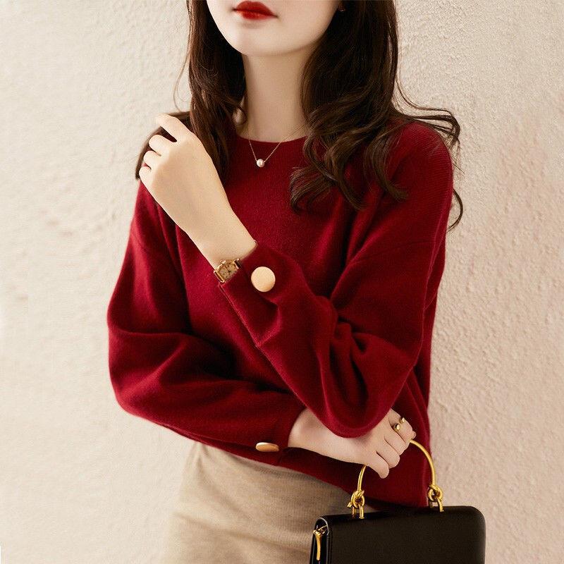 Retro Red Women's Knit Long Sleeve Top - Autumn/Winter Korean Style, Loose Round Neck Sweater