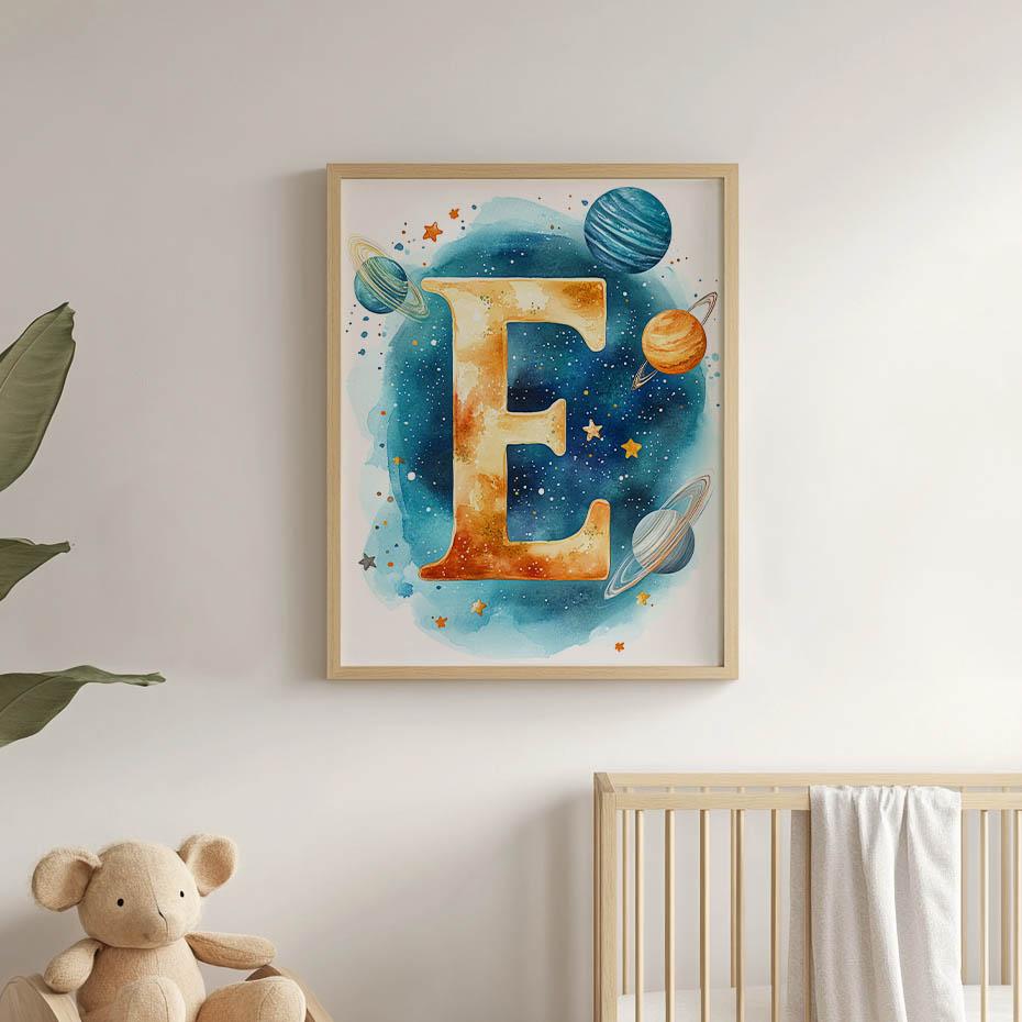 Kosmiczna Litera E - Plakat Dekoracyjny Do Pokoju Dziecięcego Kosmiczna Litera E - Plakat Dekoracyjny Do Pokoju Dziecięcego, 50X70 Cm, Rama Drewniana