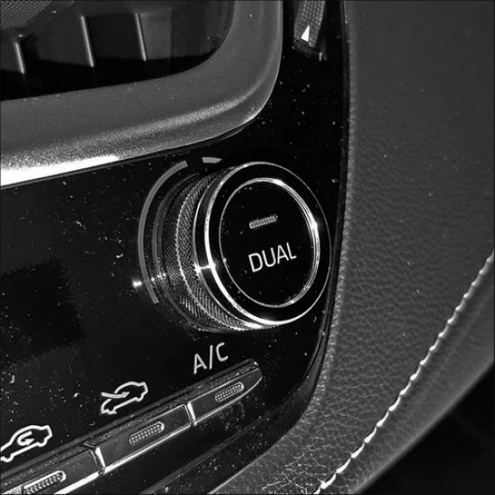 Schwarze Auto-Konsolen-Klimaanlagen-Knopf-Verkleidung für Toyota Corolla Cross -2024