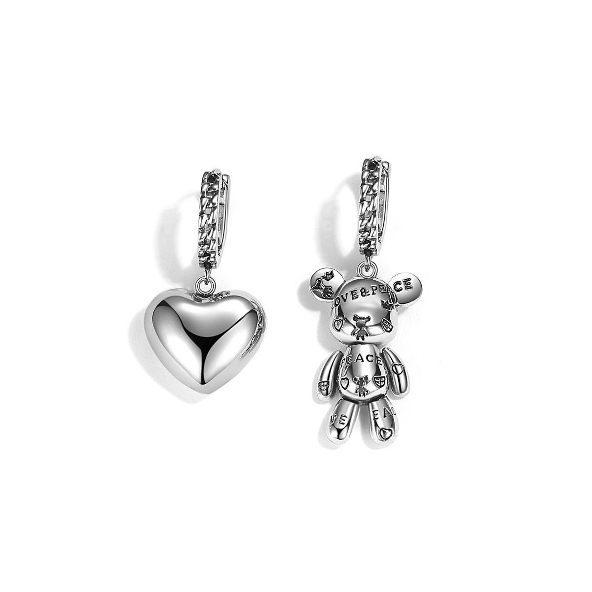 Trendy Asymmetrical Heart-Shaped Bear Ear Cuffs for Women - Retro Fashion Graffiti Style