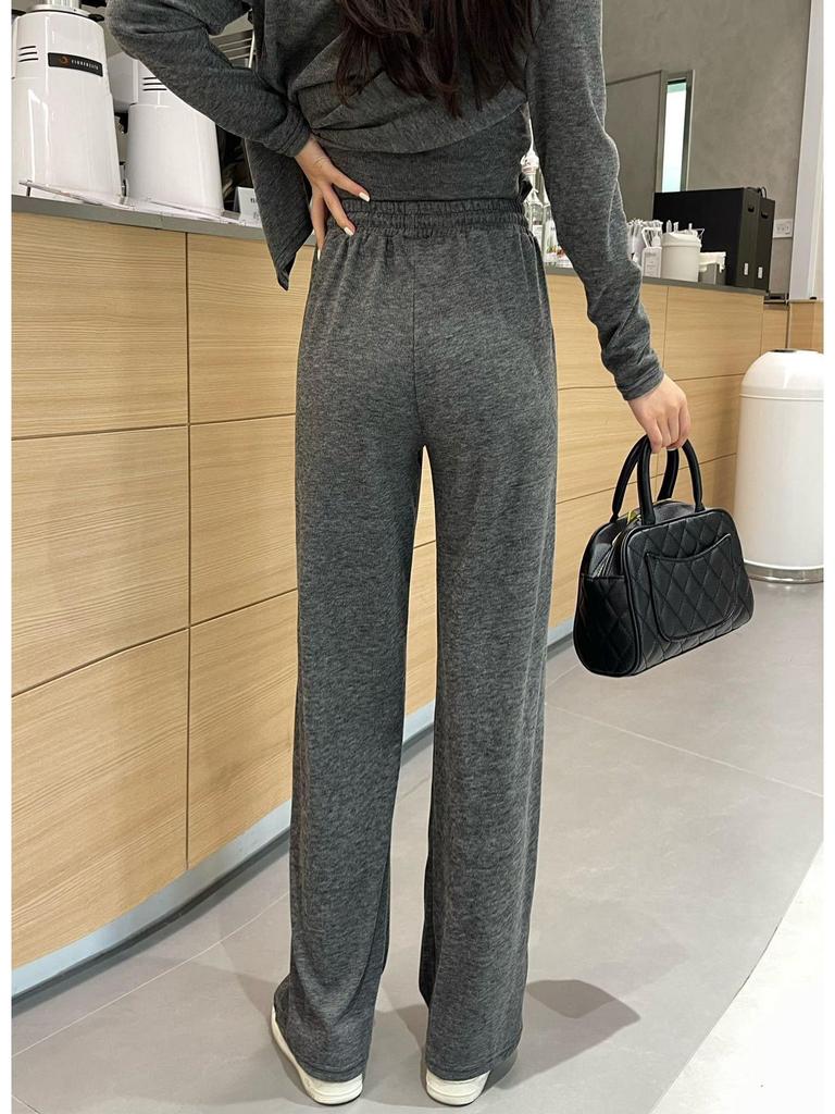 Trending Women's Casual Sportswear: Spring/Autumn Lightweight Loose-Fit Fashion Cardigan and Glutinous Rice Three-Piece Set