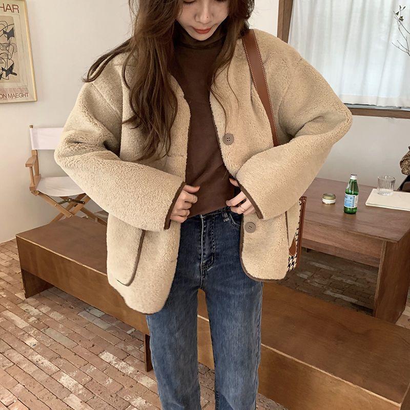 Women's Korean Style Lambswool Color Block Coat: Loose Fit, Contrast Stitching, Round Neck, Button Cardigan with Pockets, Long Sleeves.