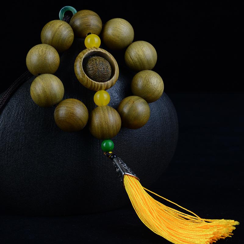 Green Sandalwood Bead Car Pendant: Creative Wooden Ornament and Handcrafted Bracelet.