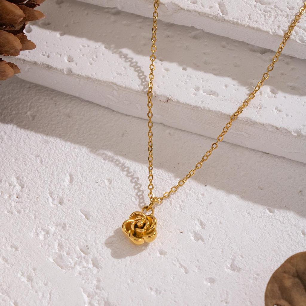 European-American Camellia Pendant Necklace: Versatile, Best-Selling, Waterproof Jewelry