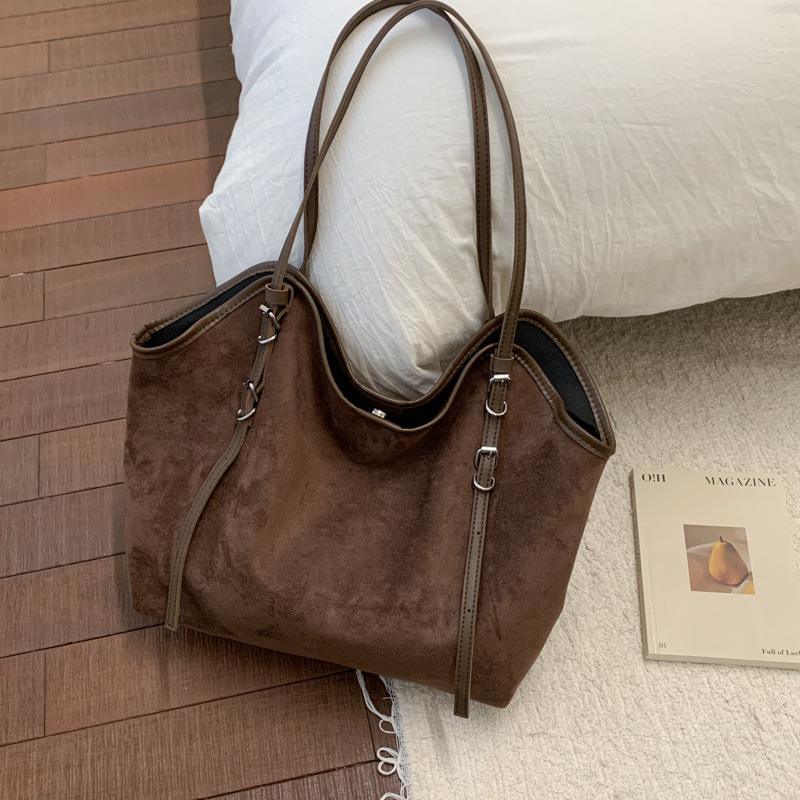 Leopard print bag women's 2025 new autumn and winter daily commuting versatile shoulder bag premium texture going out tote bag