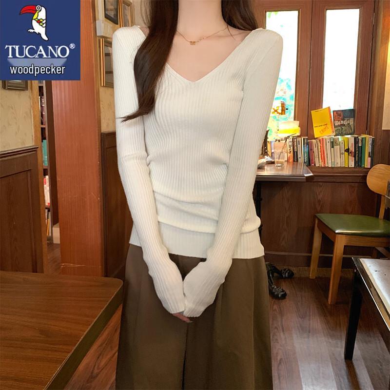 Tucano Women's V-Neck Ribbed Long Sleeve Sweater