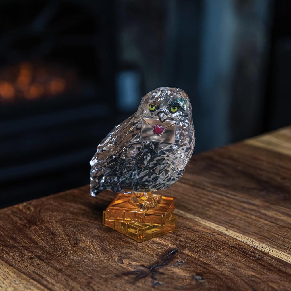 Facets Harry Potter Hedwig Acrylic Figure 6012981