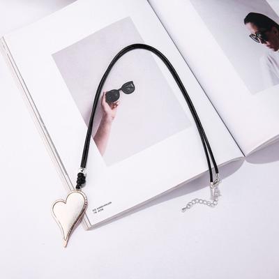Wind Geometry Peach Heart Love Two-Color Alloy Long Necklace Women'S Sweater Chain