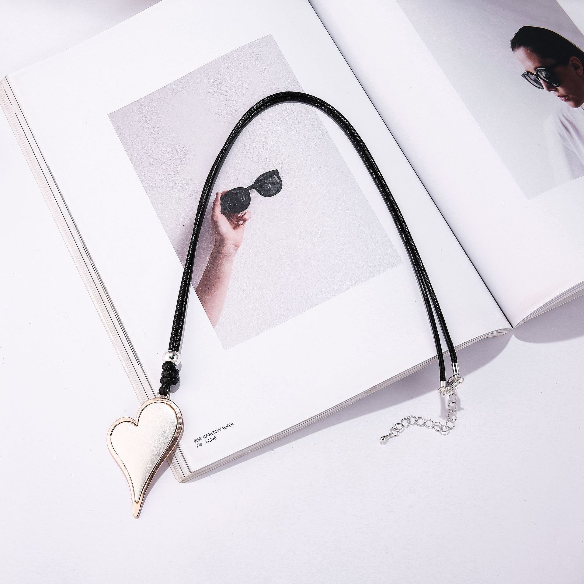 Wind Geometry Peach Heart Love Two-Color Alloy Long Necklace Women S Sweater Chain