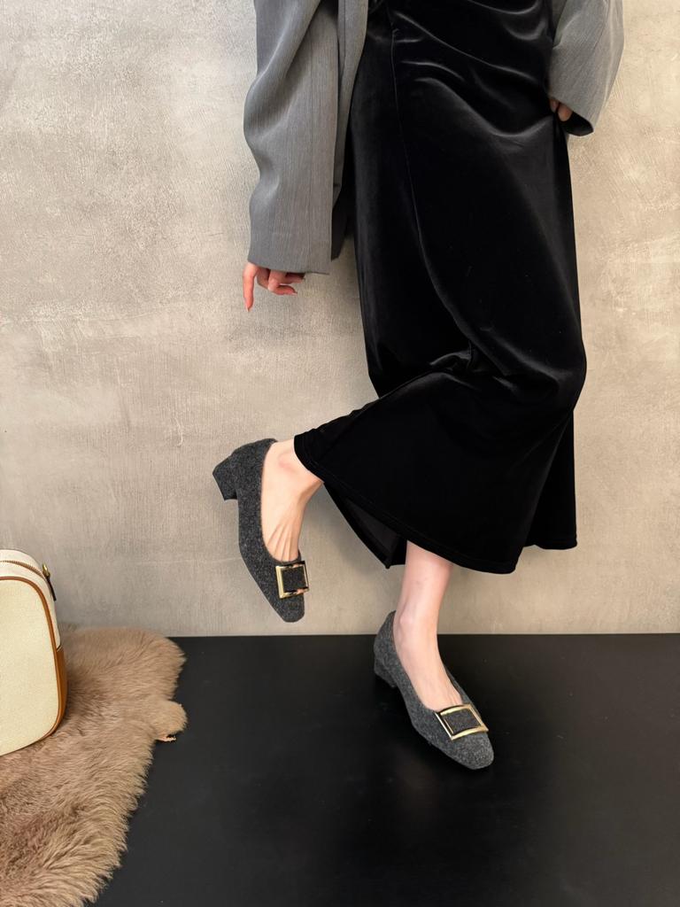 2025 autumn new metal square buckle light mouth single shoes women's thick heel square head commuting Mary Jane shoes