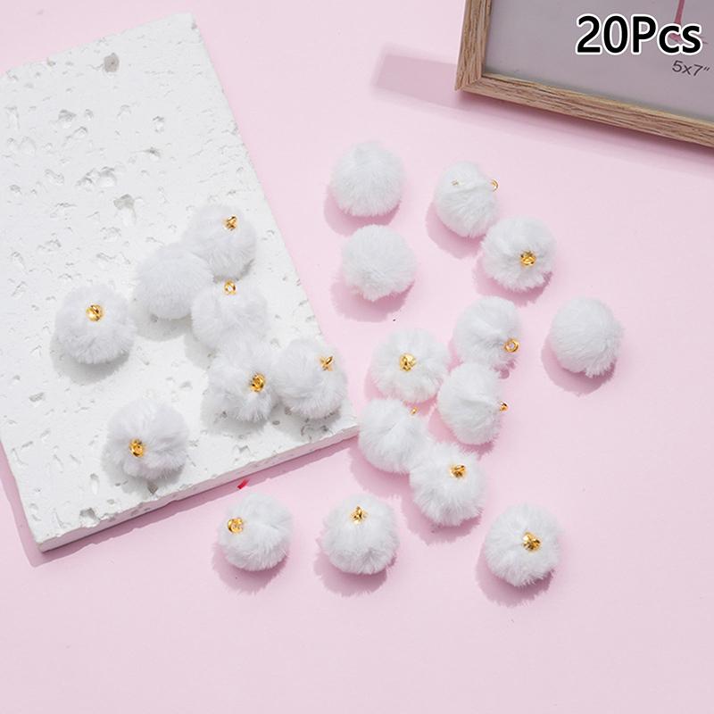 

20 шт./лот ювелирные изделия DIY аксессуары разноцветные плюшевые меховые помпоны бусины кулон для изготовления ожерелья серьги браслет белый