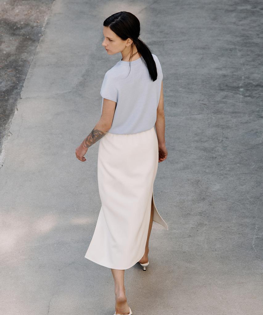 Aesmoeo Selina Slit Banding Skirt (Cream)