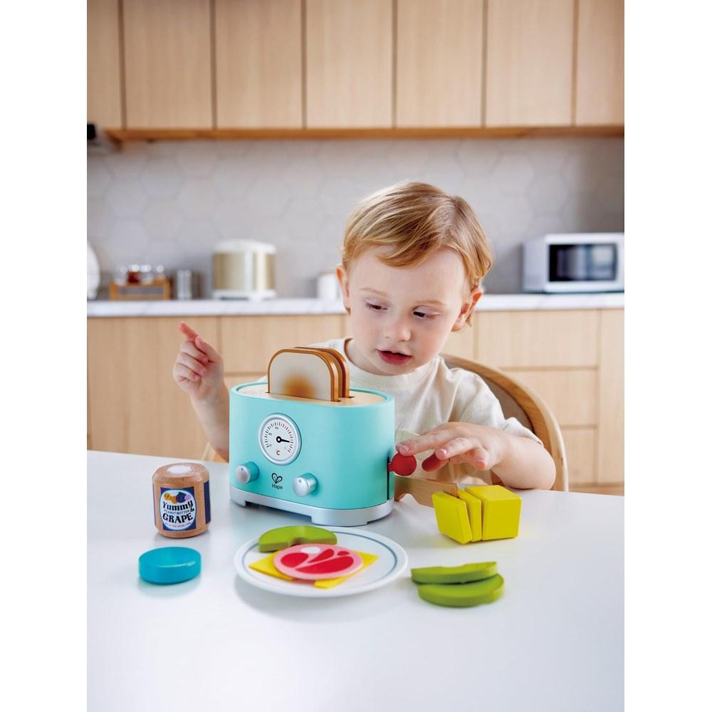 Hape Flying Toast Set E3215 Wooden Play Toy 12×30×24cm for Ages 3 and Up