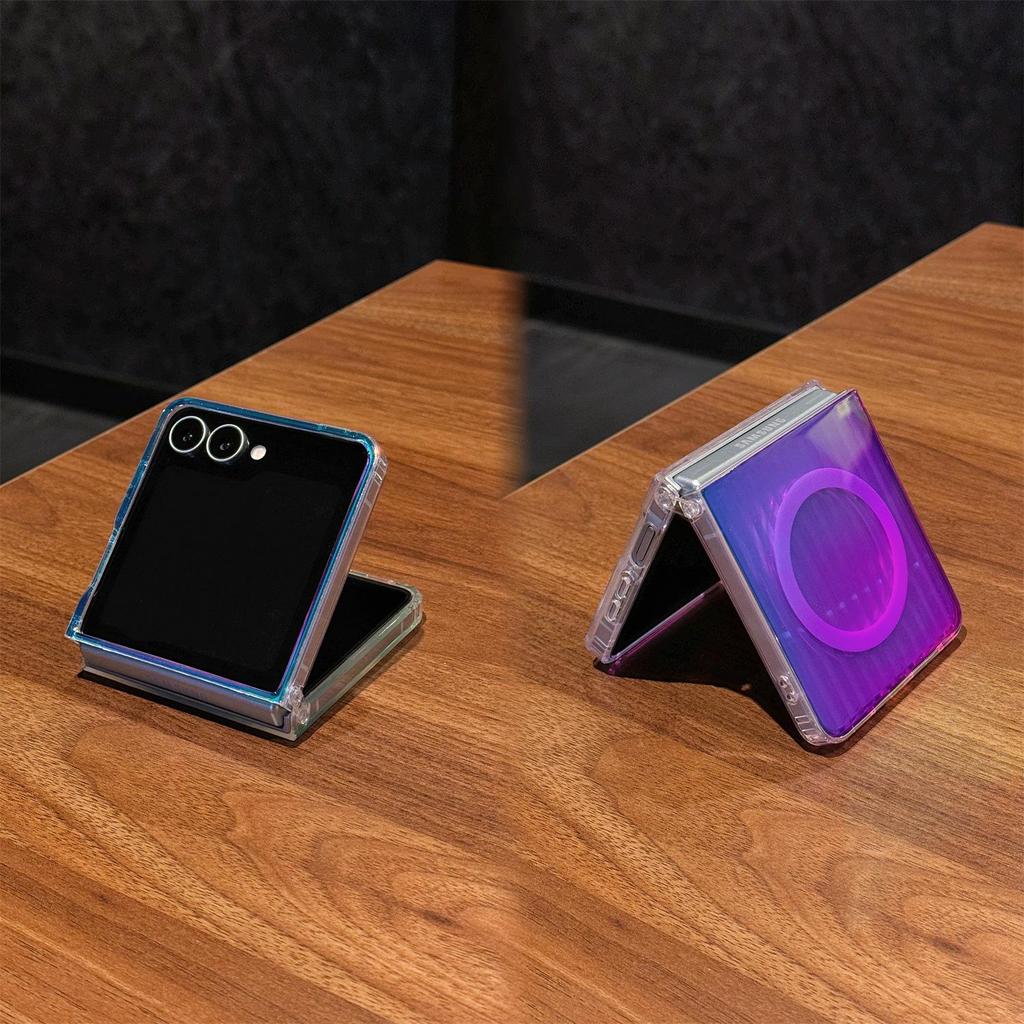 Samsung Z Flip7/6 Glossy Corrugated Laser Magnetic Case