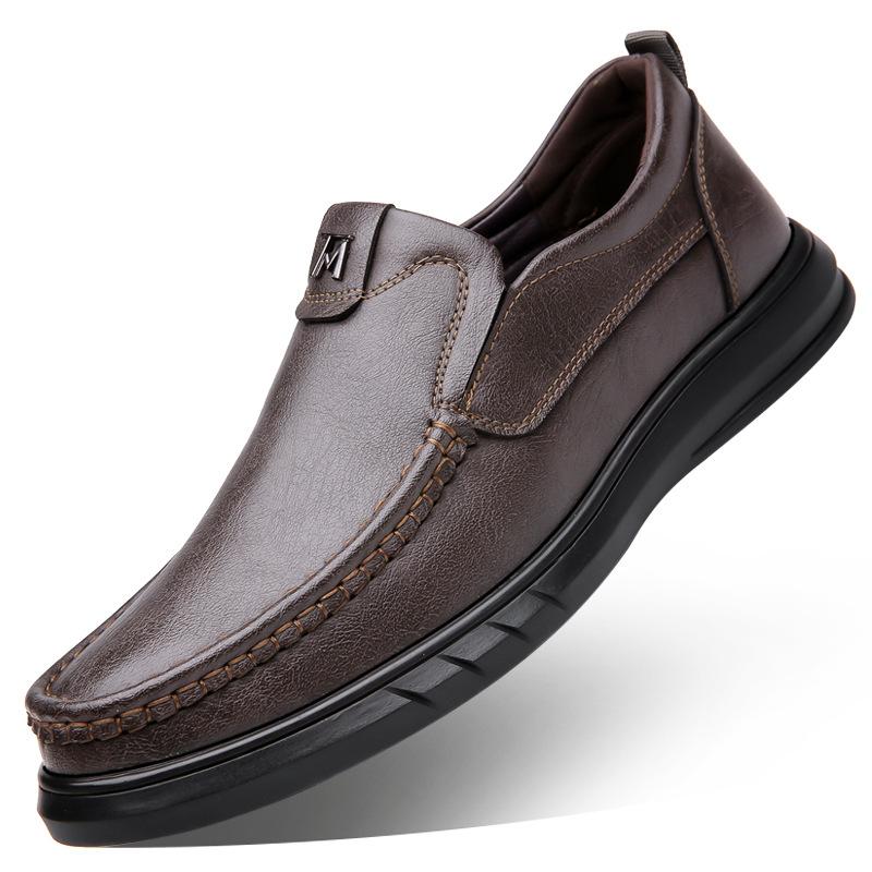 Fashion Spring Autumn New Designer Loafers Men Fashion Causal Solid Color New Designer Soft Cow Leather Men's Dress Shoes