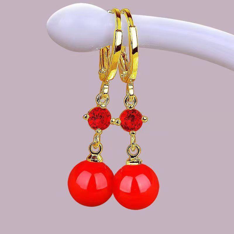 Golden Red Water Drop Temperament Diamond Earrings: Christmas Hypoallergenic Dangle Earrings, Fashionable and Versatile.