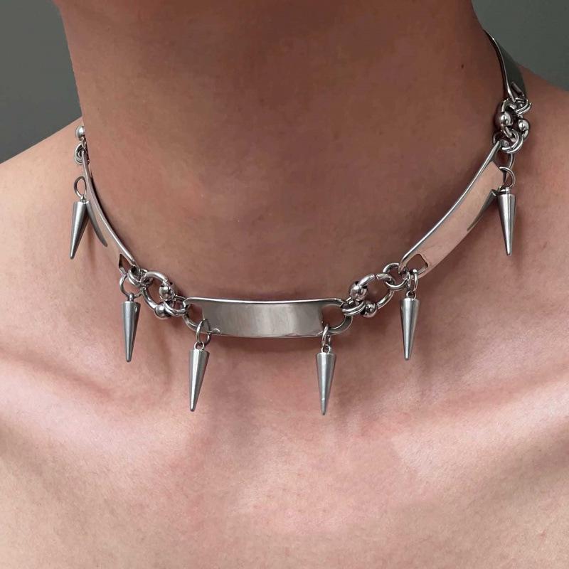 Punk Rivet Choker: Y2K High-End Unisex Hip Hop Necklace