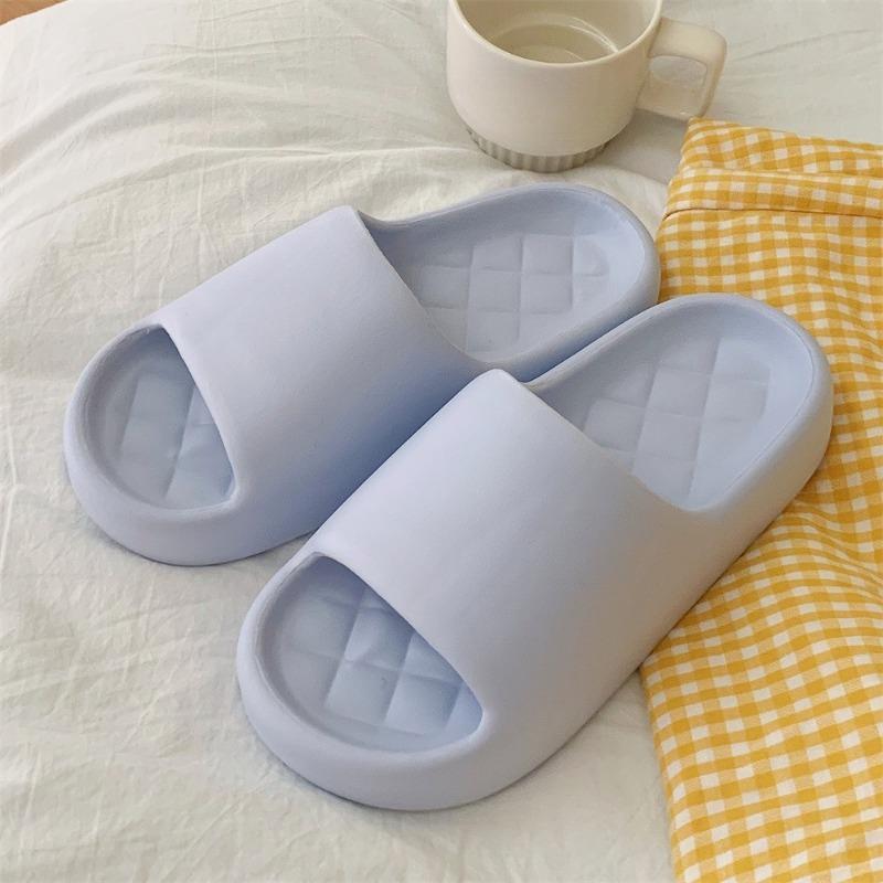 

Новая домашняя обувь для женщин, простые шлепанцы на толстой подошве с комфортным ощущением при наступании на фекалии 40-41 синий