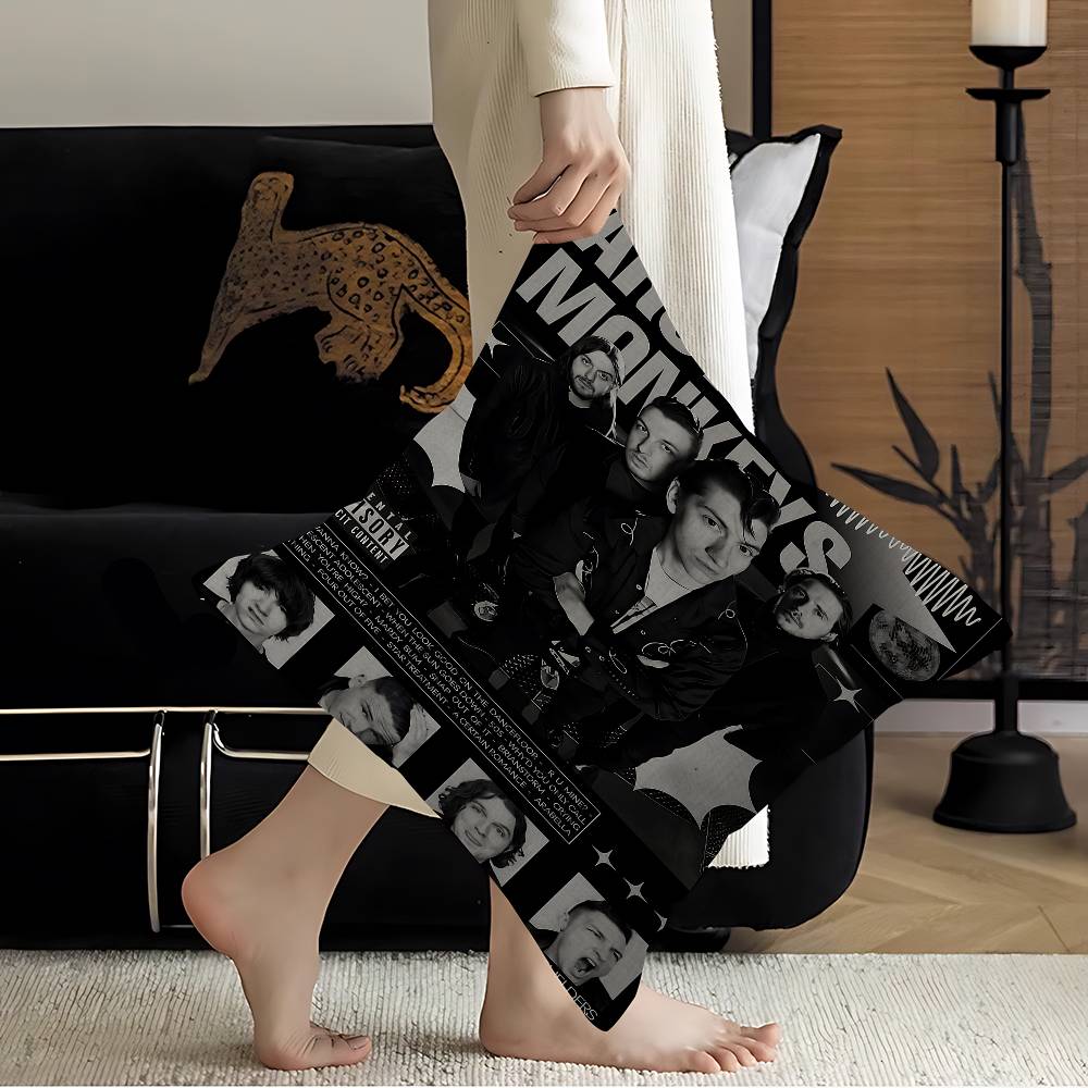 A-Arctic M-Monkeys Rock Band Cushion Cover Car Throw Pillow Case For Sofa Car Christmas Gift 40X40Cm 45X45Cm