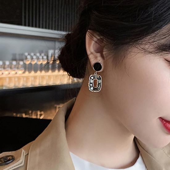 1 Pair Square Unique Drop Ear Stud Geometric-shaped Eye-catching Rhinestone Stud Earrings for Holiday