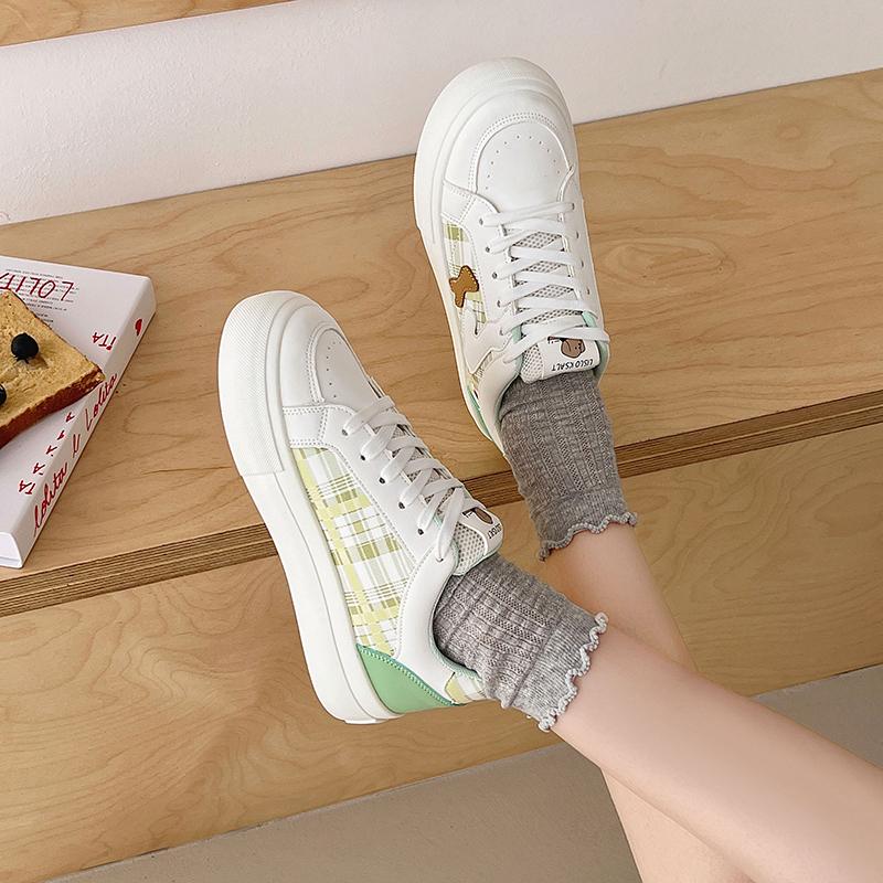 Frühling und Herbst Neue Damen Freizeitschuhe Dicksohlige Niedrig geschnittene Schlichte Bequeme Langlebige und Modische Board-Schuhe