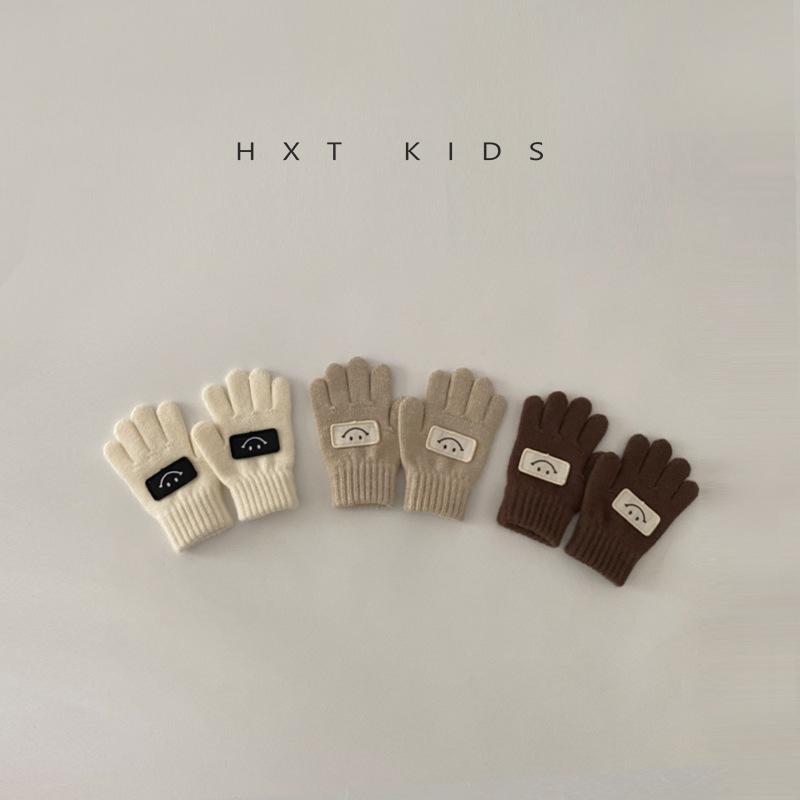 Children's Gloves for Winter Outdoor Warm Style with Smiley Face and Small Fingertips. Infant Winter Gloves