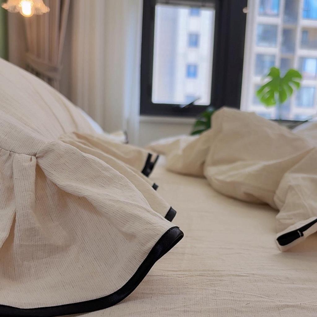 French Large Lace Cotton & Linen 4-Piece Set: Soft, Skin-Friendly Solid Color Bedding with Fitted Sheet