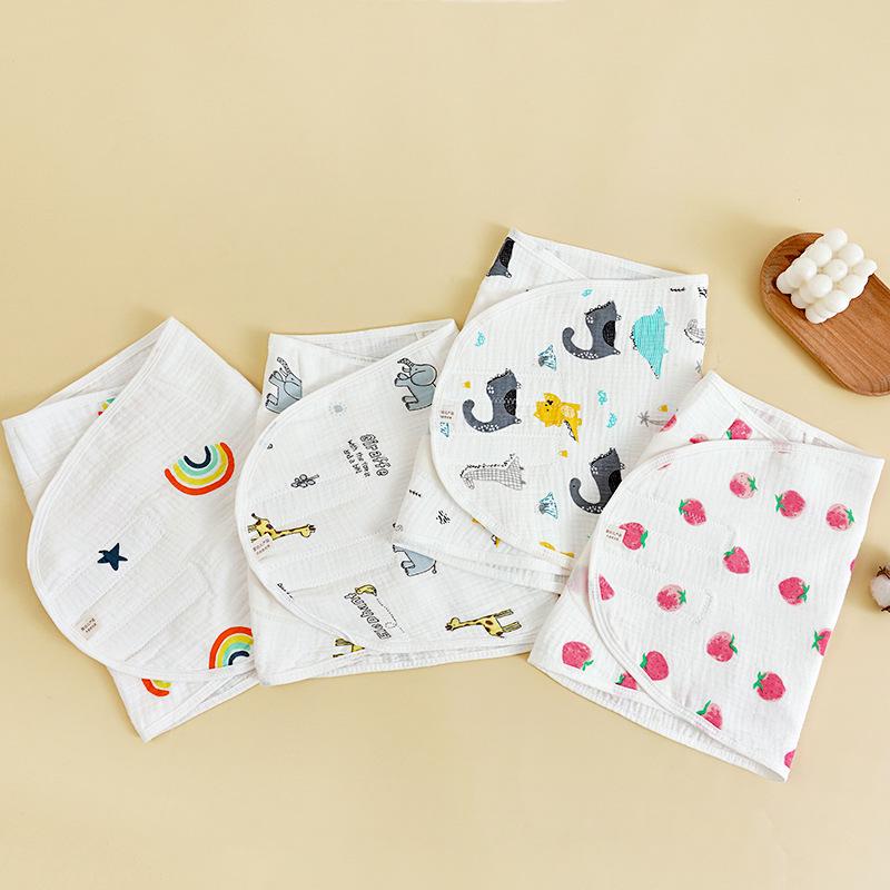 Vierlagige Mull-Baby-Swaddle-Decke mit Cartoon-Motiv - Anti-Schreck-Wickeltuch