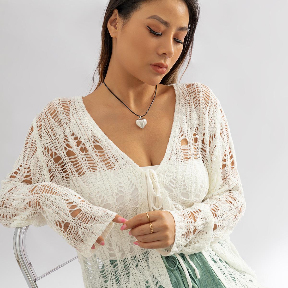 Versatile popular peach heart geometric necklace, simple mirror three-dimensional heart pendant necklace women