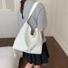 Large-capacity Commuter Tote Bag - Versatile and Stylish Crossbody Bag for Daily Use