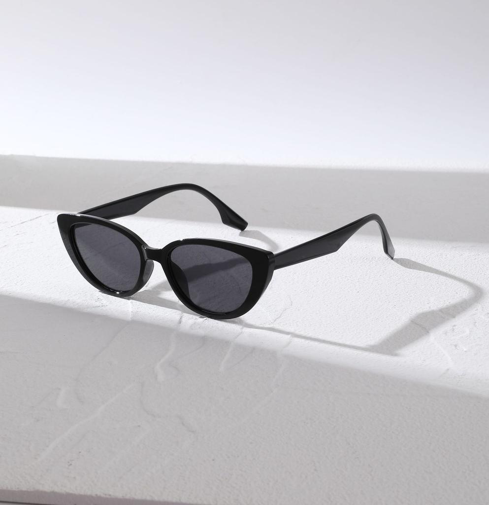 Vintage Cat Eye Shape Sunglasses Women Small Frame Decorative Sun Glasses For Party Outdoor Eyewear Anti UV400