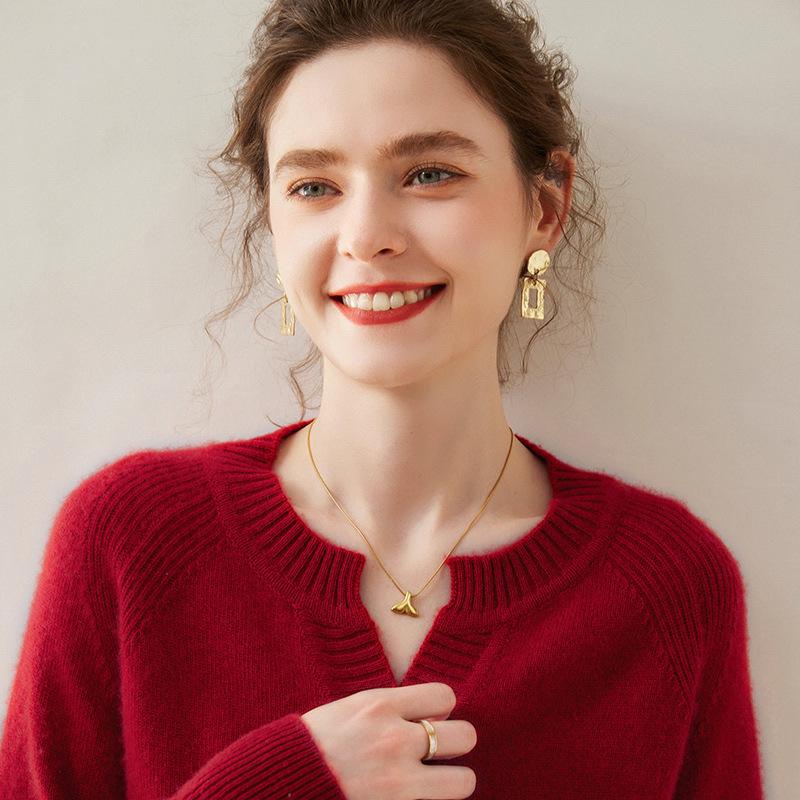Autumn Women's Cashmere Cardigan: Long Sleeve, Thick & Loose, Gentle Style, Short Fashionable Single-Breasted Coat.
